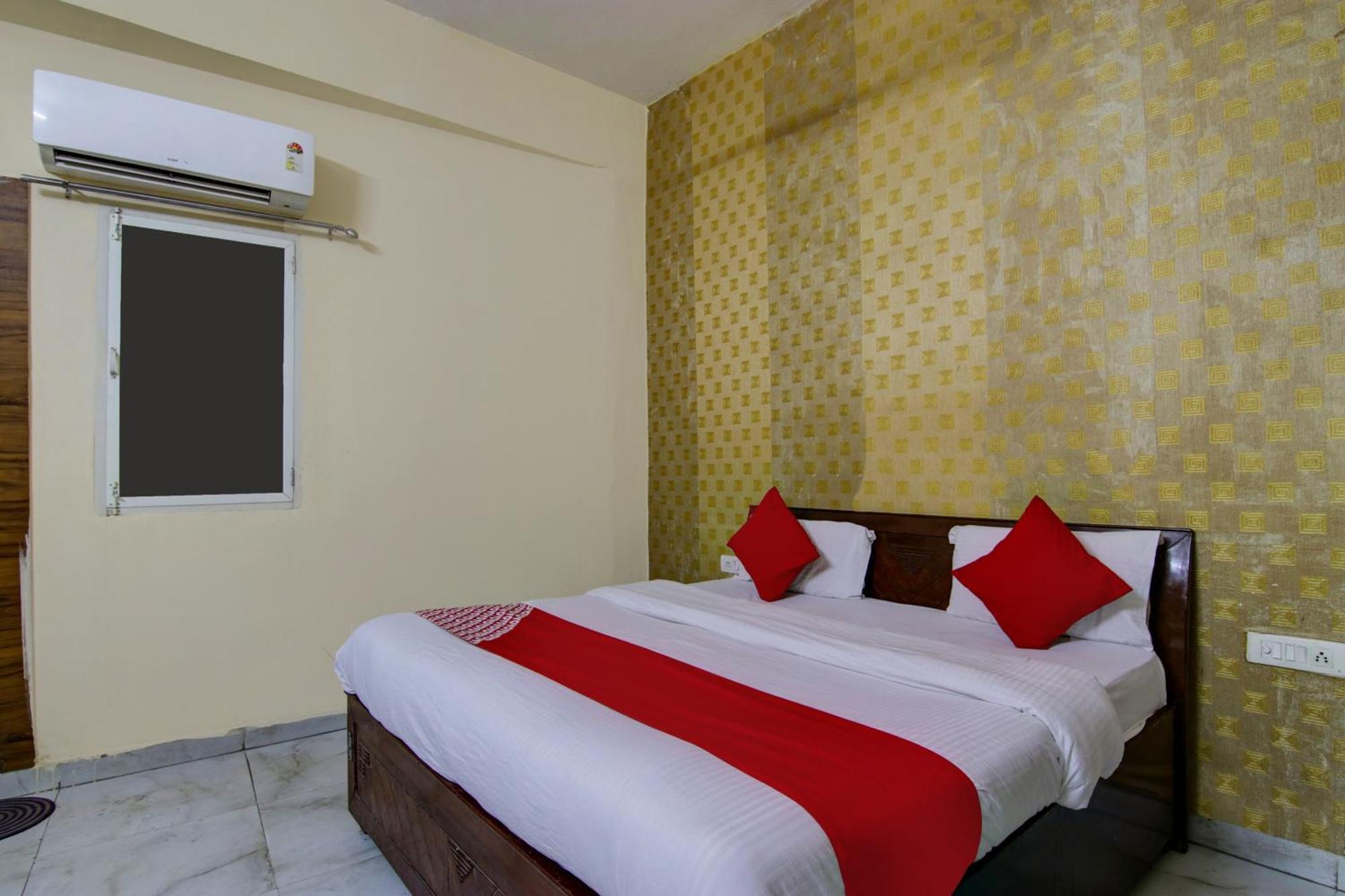 Hotel Yash House New Delhi Exterior photo